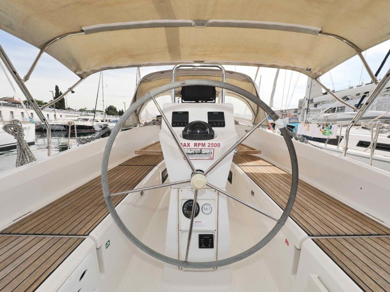 Bavaria Cruiser 36 mieten Zadar