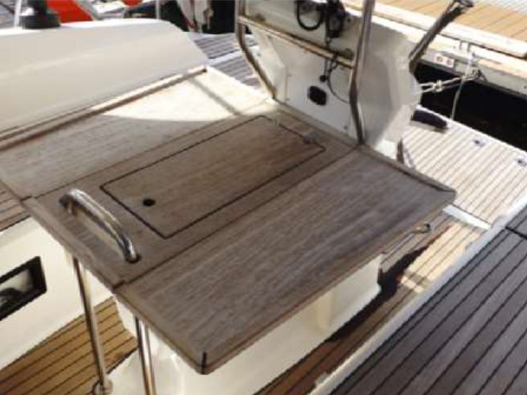 Ein Bavaria Cruiser 36 mieten in Kalkara
