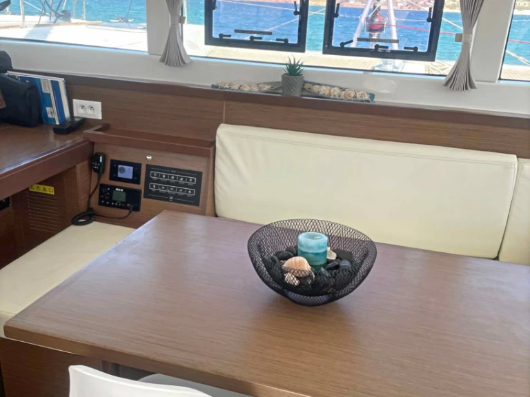 Boot mieten Paros (Insel) günstig Lagoon 40