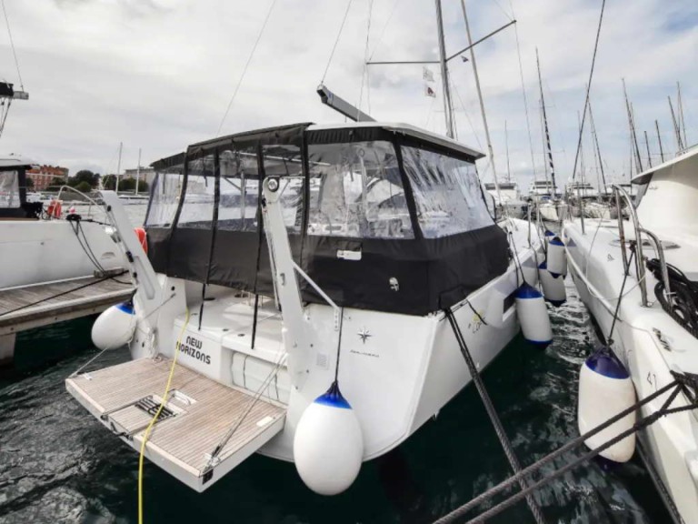 Bootsverleih Jeanneau Sun Loft 47 Zadar Samboat