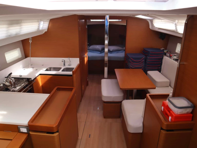 Bootsverleih Jeanneau Sun Odyssey 440 Álimos Samboat