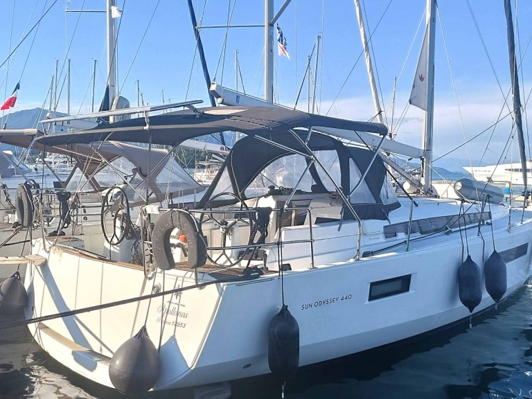 Segelboot mieten in Gouviá zum besten Preis