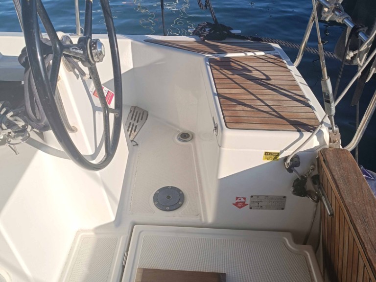 Jeanneau Sun Odyssey 440 mieten Gouviá