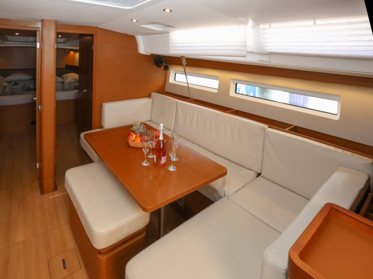 Vermietung Segelboot Jeanneau mit Führerschein