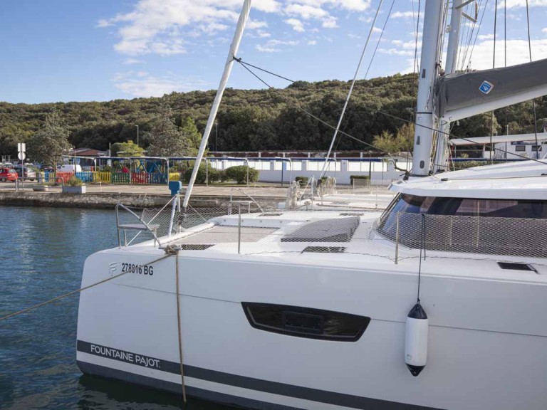 Katamaran mit oder ohne Skipper Fountaine Pajot mieten in Pomer
