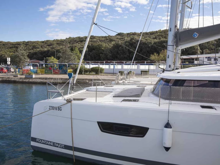 Katamaran mit oder ohne Skipper Fountaine Pajot mieten in Pomer