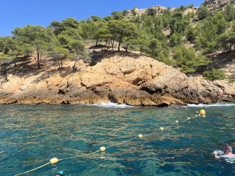 YachtCharter in Marseille - Blu and blu italy 620 confort auf SamBoat