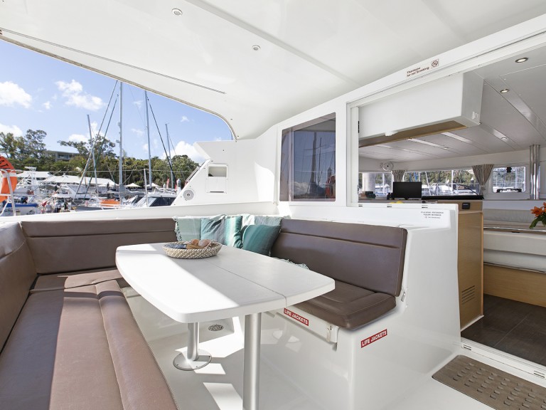 Ein Lagoon Lagoon 421 mieten in Airlie Beach