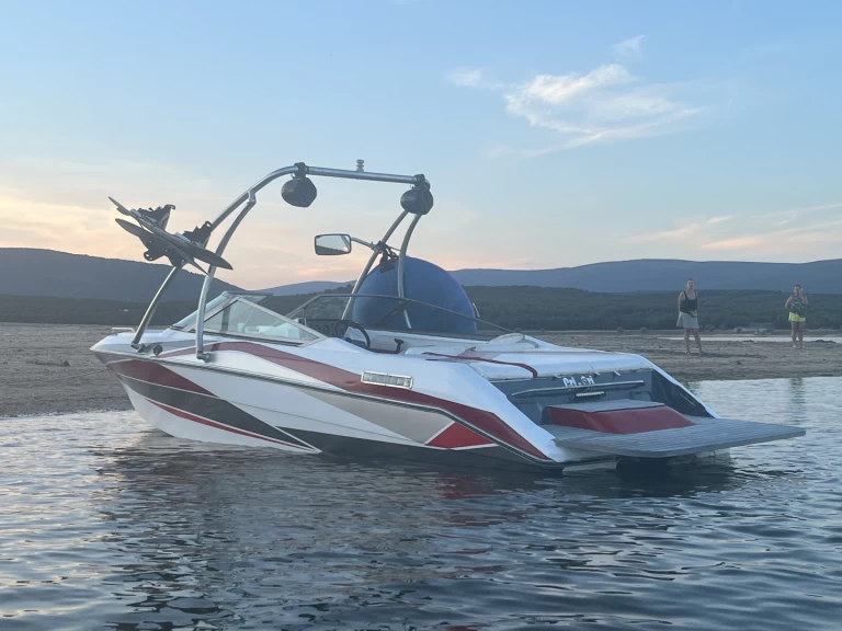 Vermietung Motorboot Régal mit Führerschein