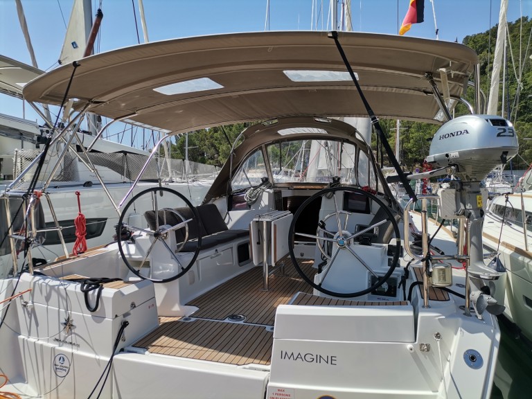Ein Jeanneau Sun Odyssey 389 mieten in Skradin