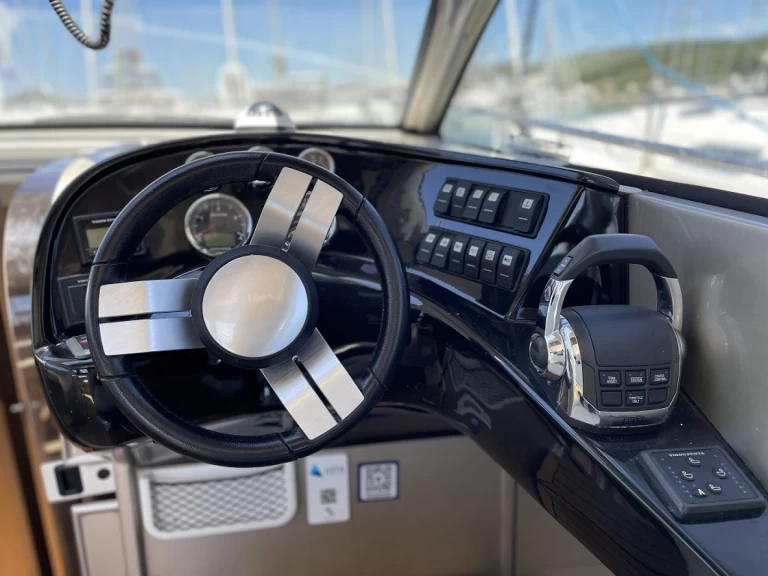 Vermietung Motorboot Grginić mit Führerschein