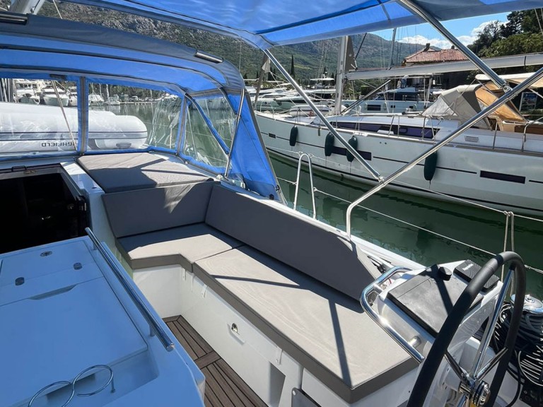 Vermietung Segelboot Bénéteau mit Führerschein