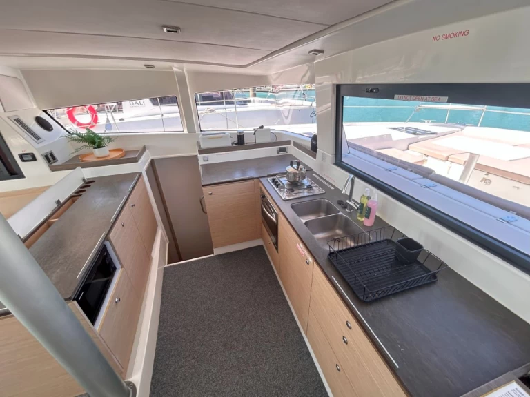 Boot mieten Airlie Beach günstig Bali 4.3