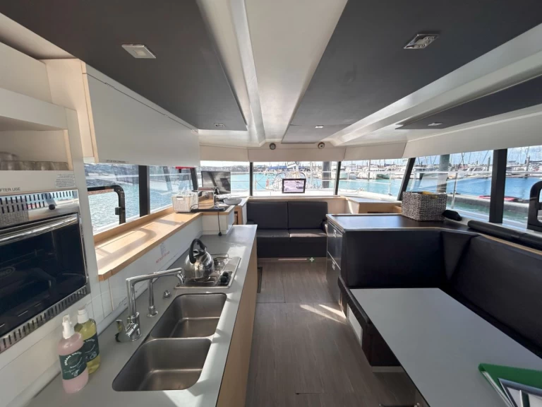 Fountaine Pajot Fountaine Pajot MY 37 mieten Airlie Beach