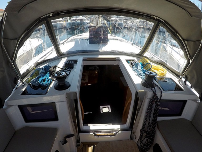 Segelboot mieten in Šibenik zum besten Preis