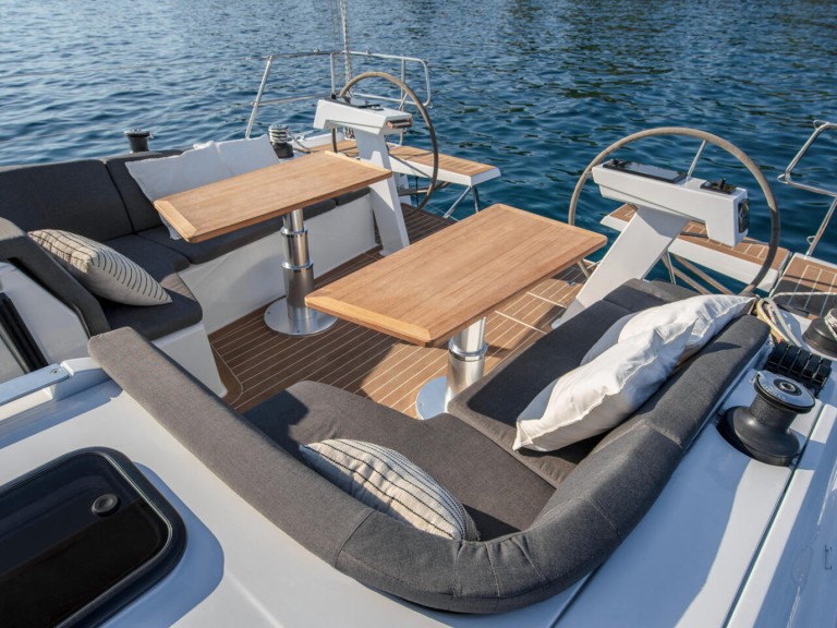 Bootsverleih Hanse Hanse 410 Komolac Samboat