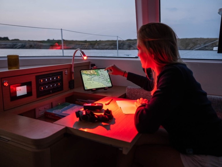 Vermietung Katamaran Bénéteau mit Führerschein