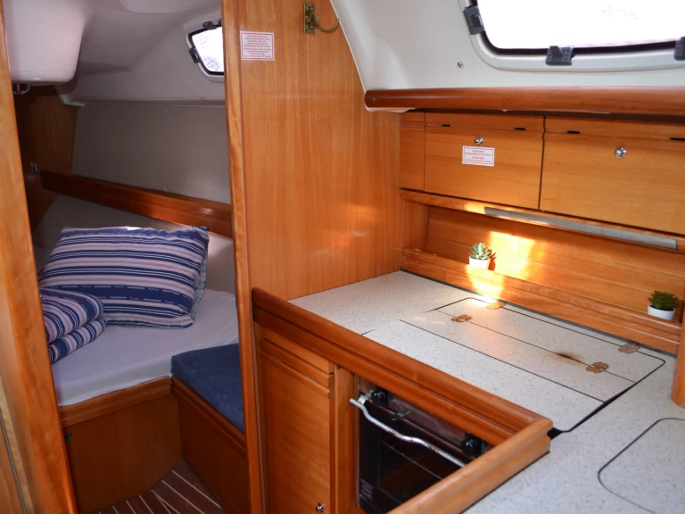 Ein Bavaria Bavaria 34 Cruiser - 2 cab. mieten in Primošten