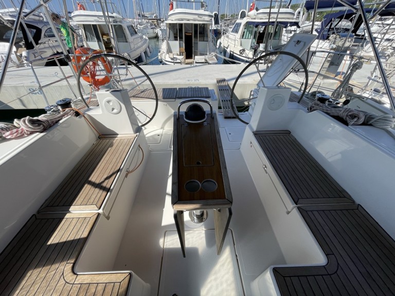 Bootsverleih Bavaria Bavaria C45 Sukošan Samboat