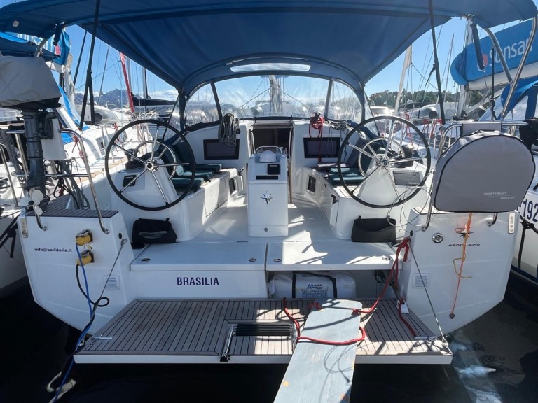 Jeanneau Sun Odyssey 410 mieten Cannigione di Arzachena