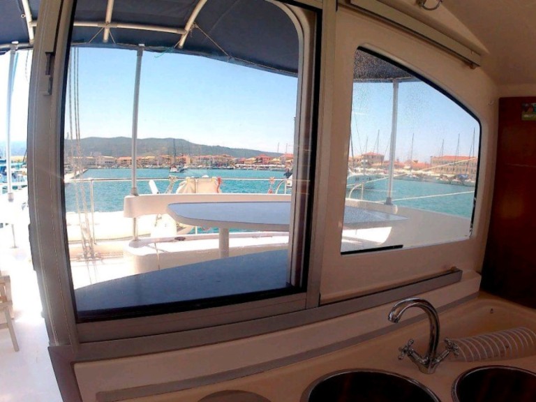 Ein Fountaine Pajot Lavezzi 40 mieten in Primošten