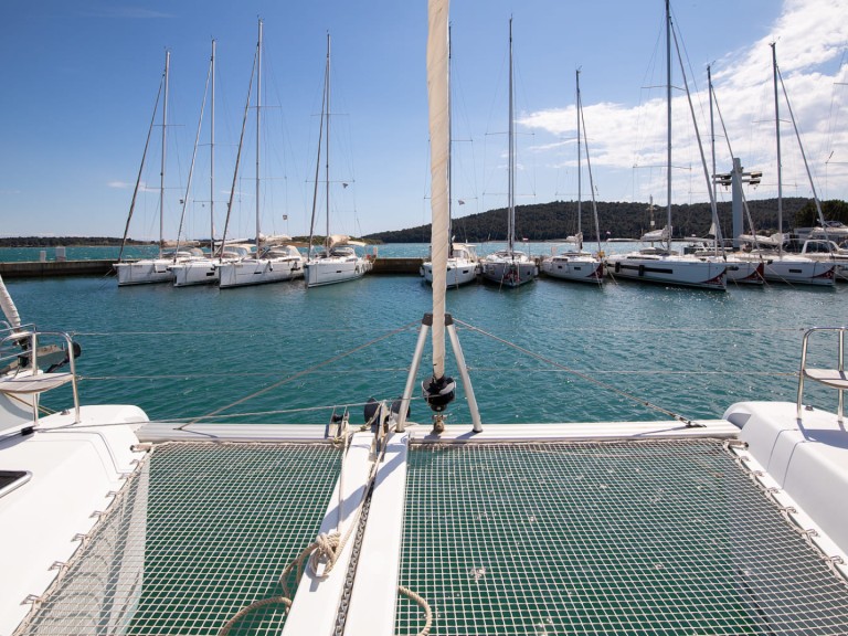 Katamaran mieten in Pomer - Lagoon Lagoon 42