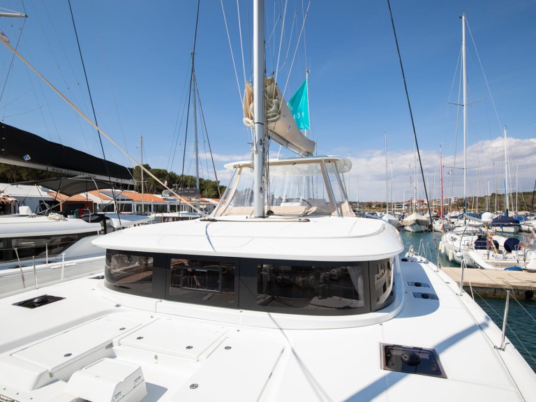 Ein Lagoon Lagoon 46 mieten in Pomer