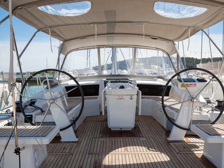 Vermietung Segelboot Bénéteau mit Führerschein