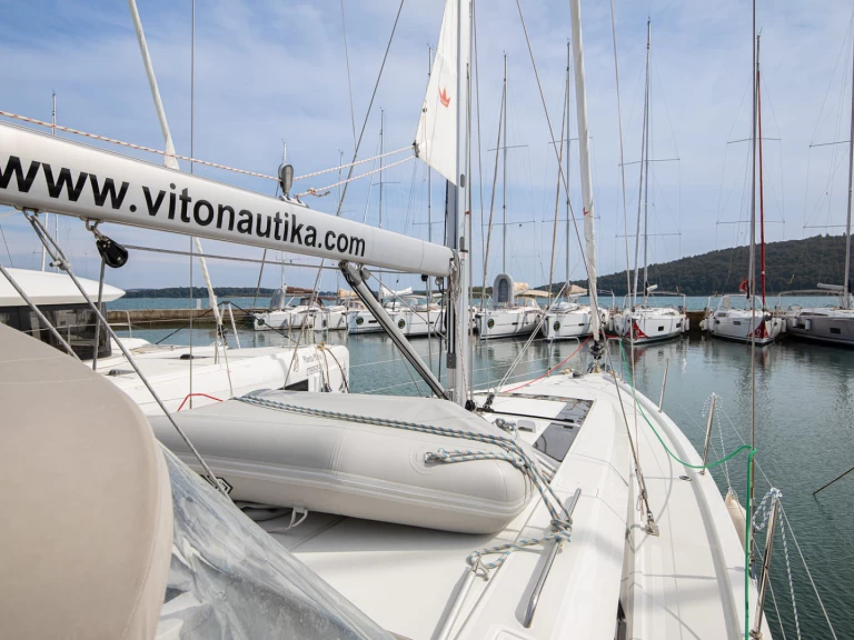 YachtCharter in Pomer - Bénéteau Oceanis 46.1 auf SamBoat