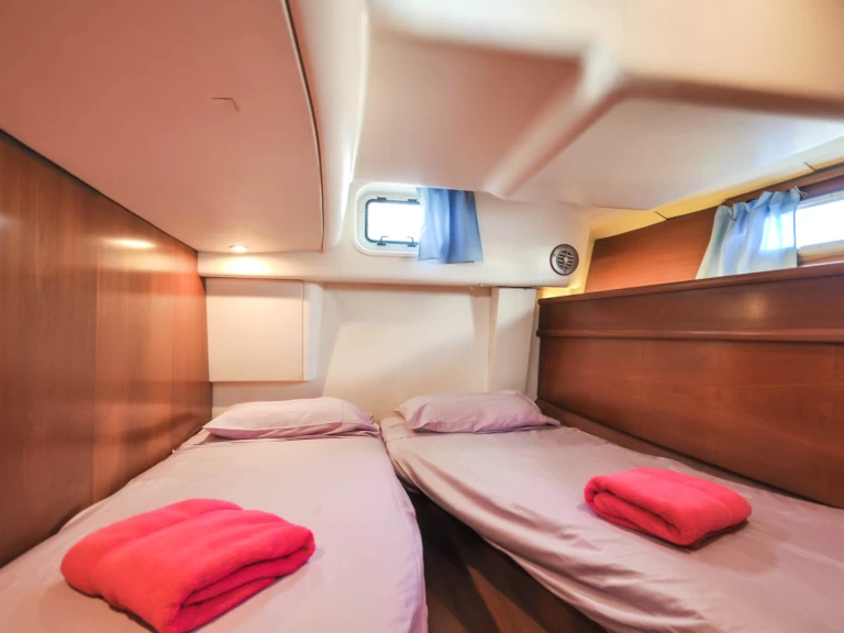 Vermietung Segelboot Jeanneau mit Führerschein