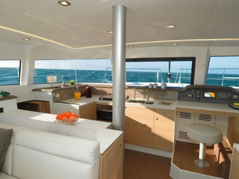 Katamaran mit oder ohne Skipper Bali Catamarans mieten in Praslin Island