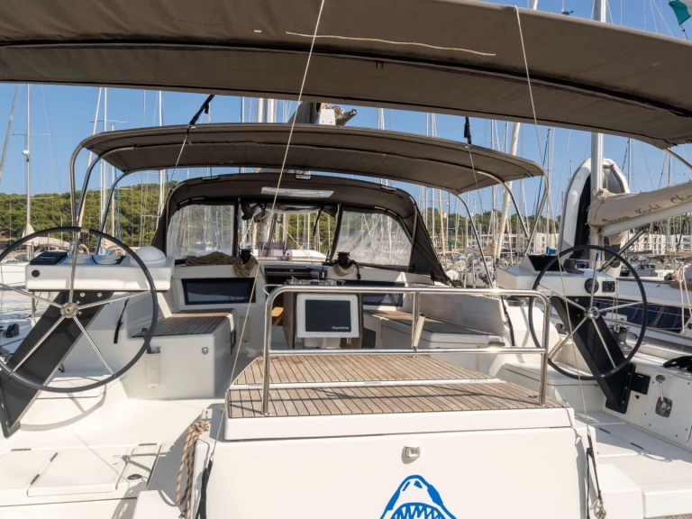 Ein Dufour Dufour 470 mieten in Saint-Mandrier-sur-Mer