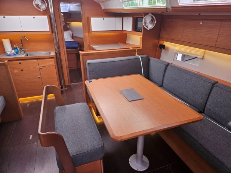 Boot mieten Frenchtown günstig Dufour 430