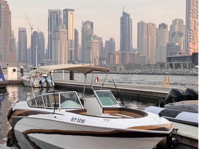 Motorboot mieten in Dubai - Sealine Hannibal 730