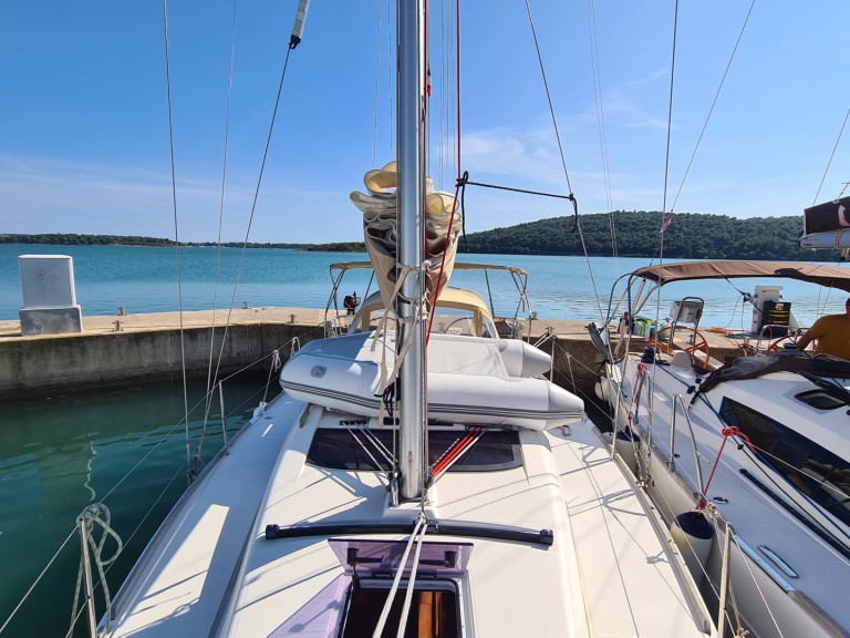 Segelboot mit oder ohne Skipper Dufour mieten in Zaton