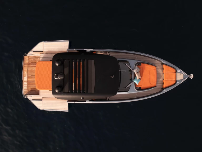 Motorboot mit oder ohne Skipper Cranchi mieten in Sorrent