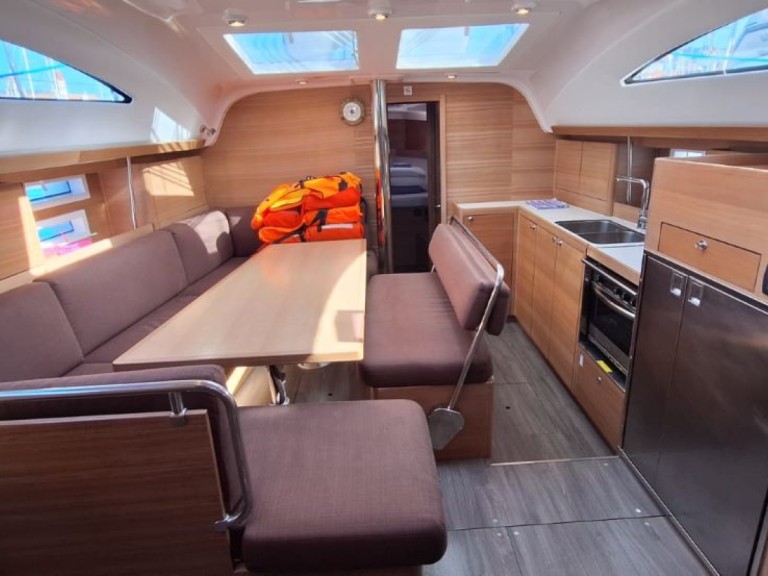 Bootsverleih Elan Impression 45.1 Trogir Samboat