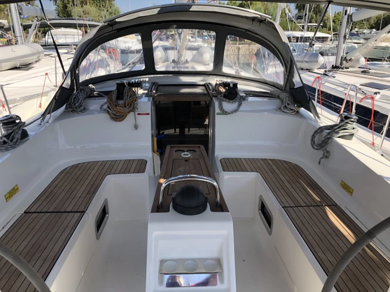 Bootsverleih Bavaria Cruiser 46 Álimos Samboat