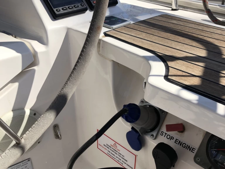 Segelboot mieten in Álimos zum besten Preis