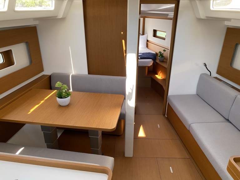 YachtCharter in Cugnana Verde - Bénéteau First 44 auf SamBoat
