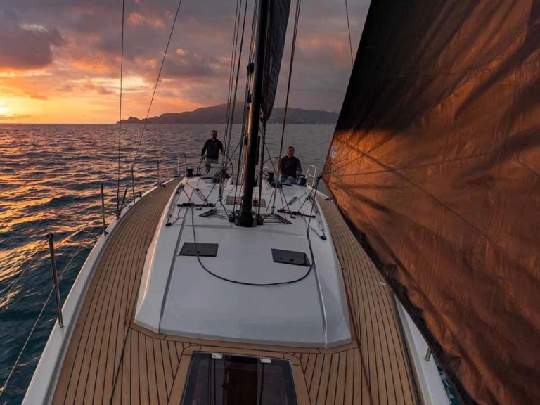 Ein Grand Soleil Grand Soleil 44 Performance mieten in Pula