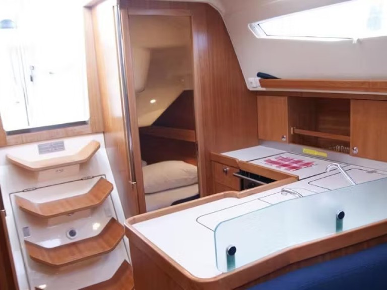 YachtCharter in Mali Lošinj - Elan Impression 344 auf SamBoat