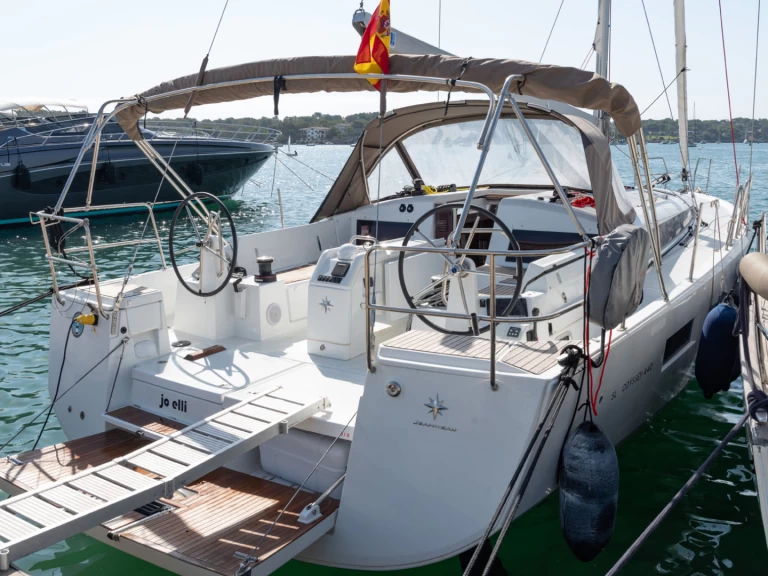YachtCharter in Portocolom - Jeanneau Sun Odyssey 440 auf SamBoat
