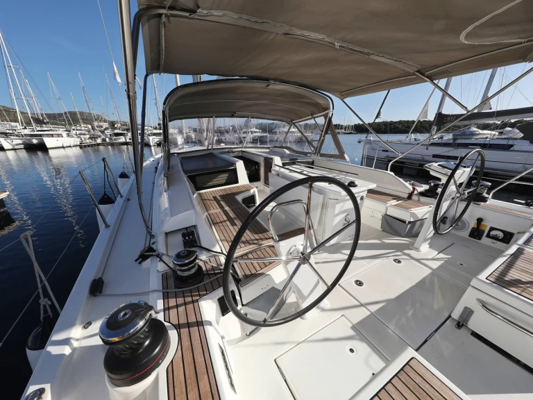 YachtCharter in Trogir - Bénéteau Oceanis 51.1 auf SamBoat