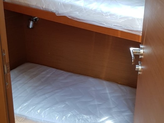 Ein Jeanneau Sun Odyssey 519 mieten in Cannigione di Arzachena