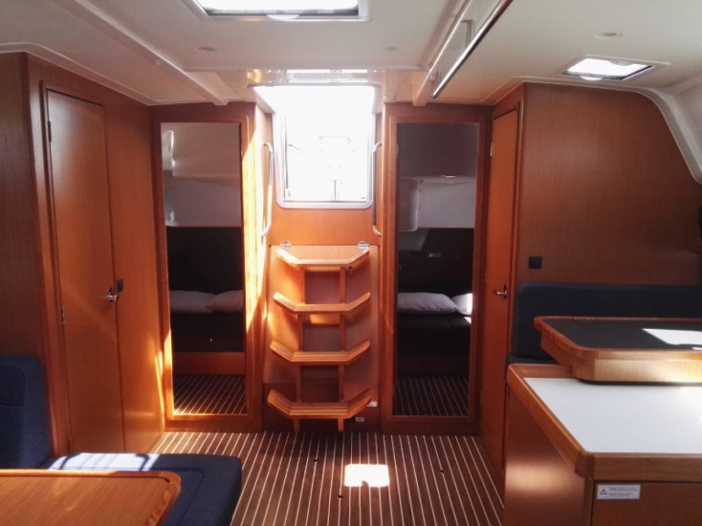 Ein Bavaria Cruiser 51 mieten in Palermo