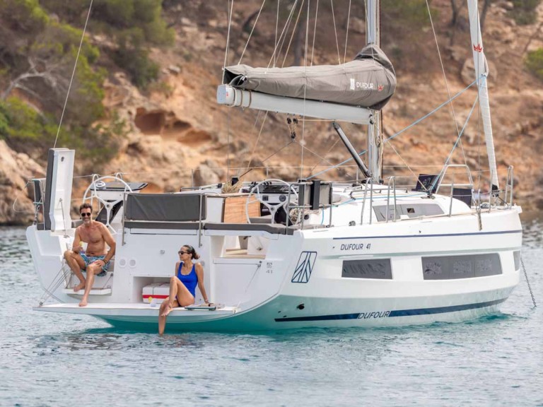 Segelboot mit oder ohne Skipper Dufour mieten in Pula