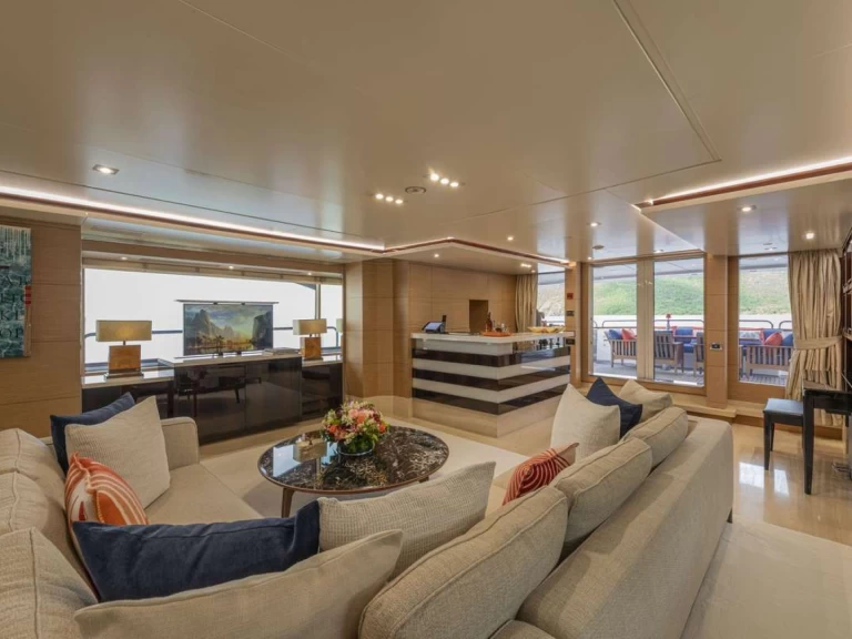 Ein Benetti SUR LA MER  mieten in Portsmouth