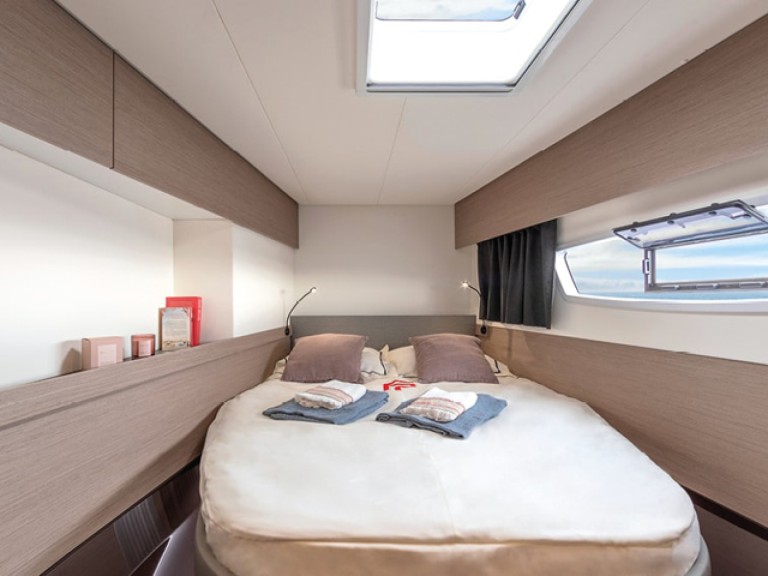 YachtCharter in Paros (Insel) - Fountaine Pajot Elba 45 auf SamBoat