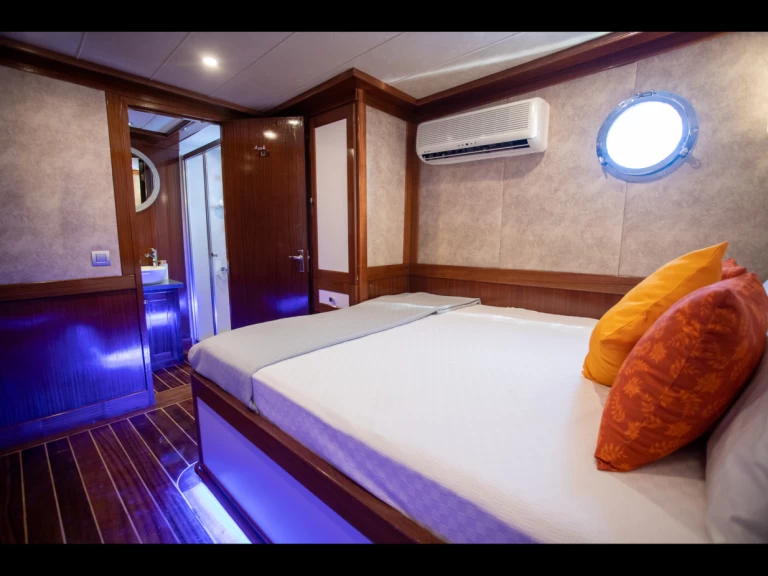 Boot mieten Marmaris günstig QUEEN OF RTT